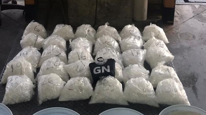 Guardia Nacional logra incautar hasta 30 kilos de 'crystal' en Culiacán, Sinaloa