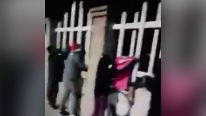 Niños conmueven redes sociales al visitar a su abuelo al panteón para decirle que León es campeón