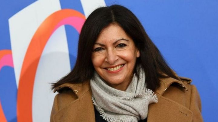 ¡Insólito! Multan a alcaldía de París por "excederse" al emplear demasiadas mujeres