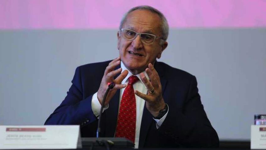 Subsecretario de Relaciones Exteriores, varado en Hong Kong por coronavirus