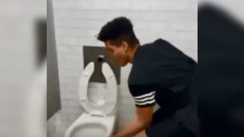 Sujeto contrae Covid-19 tras hacer el 'coronavirus challenge'; lamió  inodoro