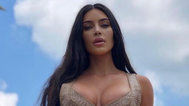 Kim Kardashian posa en delirante 'outfit' y presume sus 'arreglitos' en Instagram