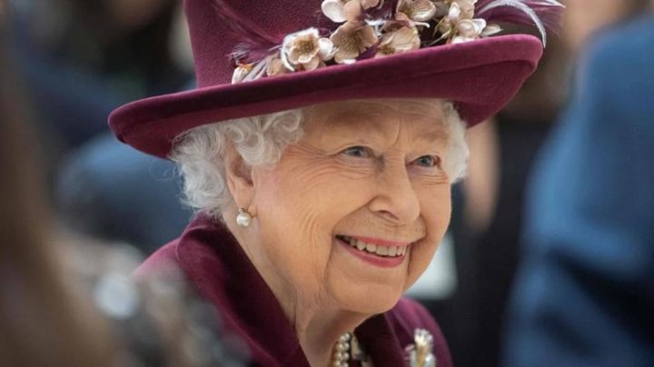 Reina Isabel II da esperanzador mensaje y recuerda la resurrección de Jesús