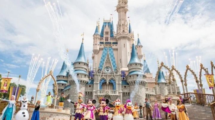 Disney World retirará el sueldo de 43 mil empleados por crisis del Covid-19