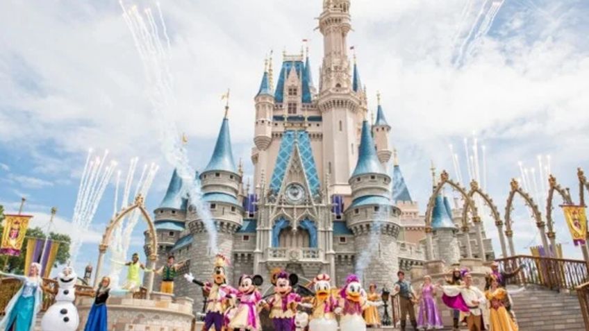 Disney World retirará el sueldo de 43 mil empleados por crisis del Covid-19