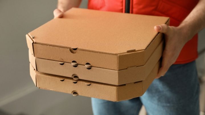 India: Repartidor de pizza con Covid-19 pone en cuarentena a 72 familias