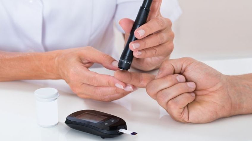 Descubren método para medir el nivel de la glucosa en la sangre por la saliva