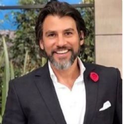 Tras dejar Televisa, Mauricio Barcelata llega a 'VLA' de luto y da un desgarrador mensaje