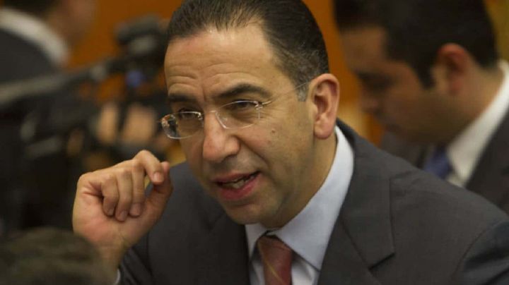 Exfuncionario de Calderón asegura que AMLO irá a EU "a bolear los zapatos" a Trump