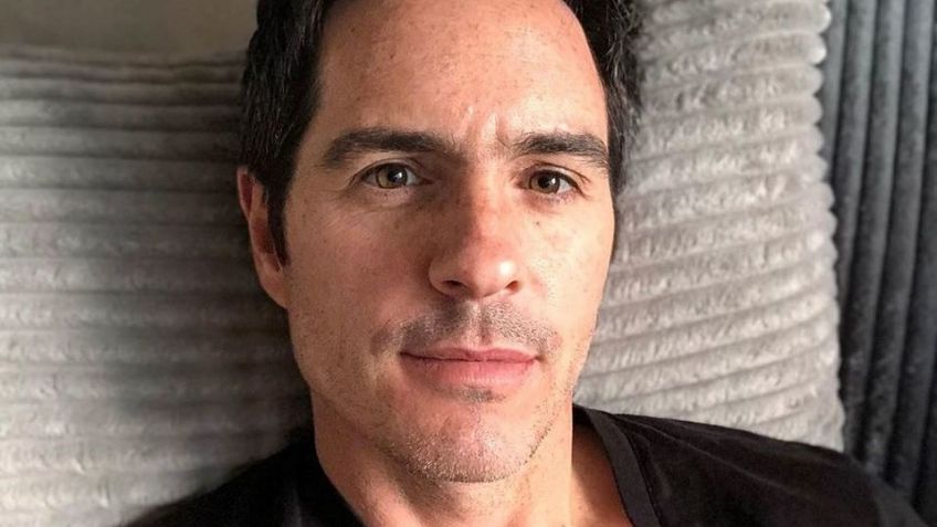 Mauricio Ochmann 'debuta' como cantante y redes lo tunden: "¡Qué bueno que eres actor!"
