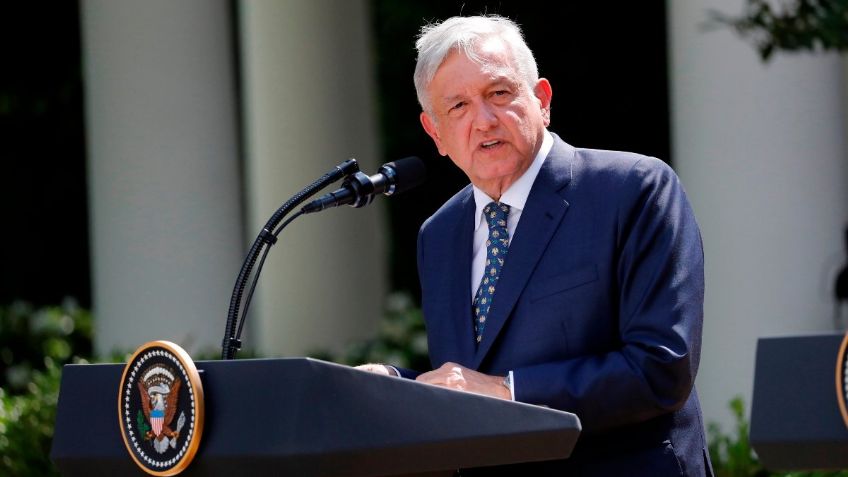 En soledad y palabra por palabra, así fue como AMLO escribió el discurso que emitió en la Casa Blanca