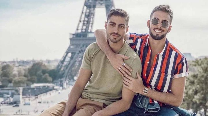 Roberto Carlo, conductor de 'Sale el Sol', celebra dos años de noviazgo con Rubén Kuri