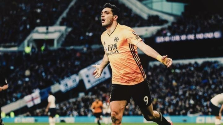 Raúl Jiménez mantiene viva la esperanza de Champions para los Wolves