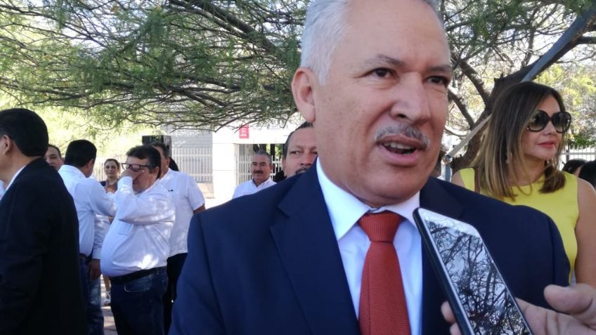 Sección 54 del SNTE en Sonora pide mejorar abasto de medicamentos en Isssteson