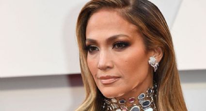 Mientras su hija genera crítica, Jennifer Lopez impone estilo con espectacular 'look' en redes