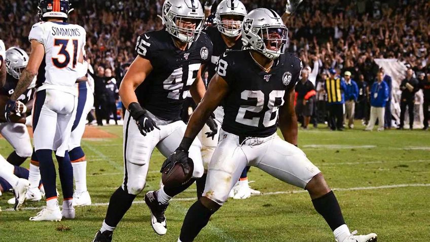 Raiders jugará su primera temporada en Las Vegas sin aficionados