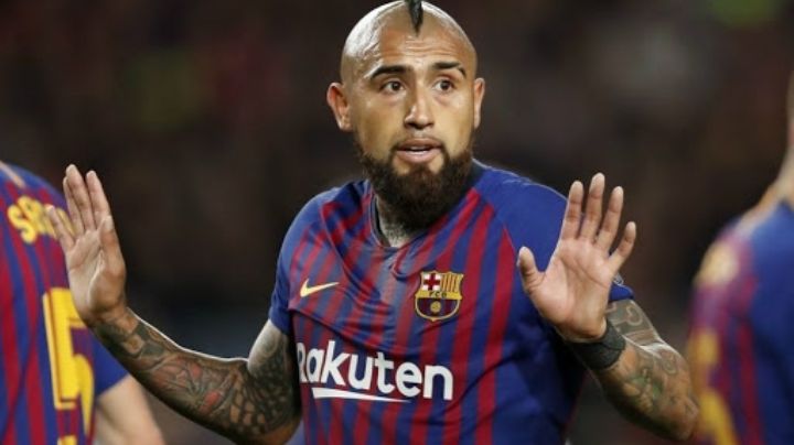 Arturo Vidal estaría fuera del Barcelona para negociar con el Inter de Milán