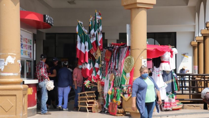 Las ventas de artículos alusivos al mes patrio bajan a consecuencia de la contingencia sanitaria del Covid-19