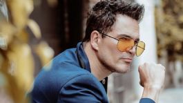 Foto que representa a Julio Camejo da contundente respuesta a Cibad, novio de Alicia Villarreal, por atacar a Arturo Carmona