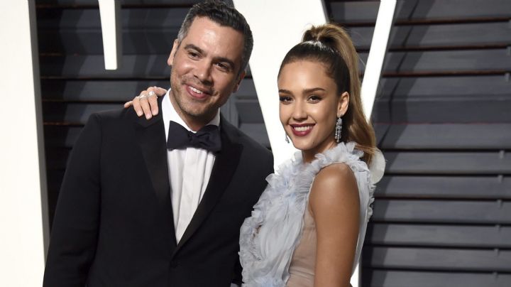 Zac Efron y Matt Damon son algunos famosos que se enamoraron de personas fuera de la farándula