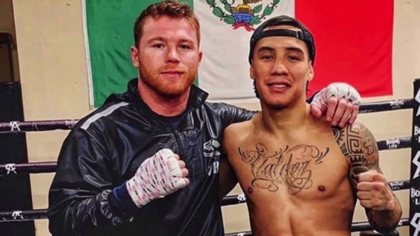 "Esos sí son regalos": El majestuoso obsequio que 'Canelo' le dio a Oscar Valdez