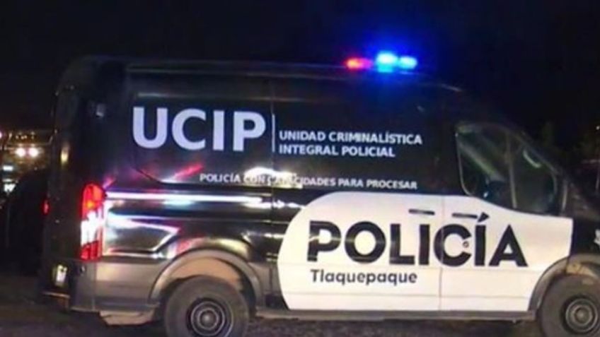 Autoridades encuentran el cadáver de un hombre con signos de tortura y un narcomensaje