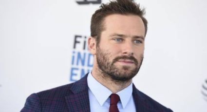 Expareja de Armie Hammer da fuerte declaraciones sobre sus mensajes de canibalismo