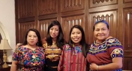 Yalitza Aparicio presume foto con la activista guatemalteca Rigoberta Menchú