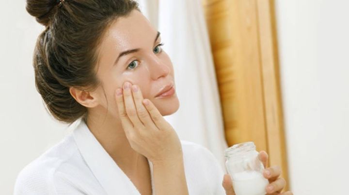 Por qué no se debería usar aceite de coco en la cara como rutina de belleza