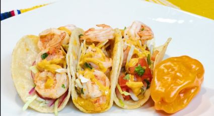 ¿No sabes qué hacer de comer? Estos exquisitos tacos de camarón podrían ser una excelente opción