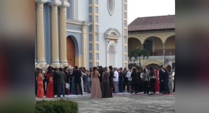 Pese a semáforo naranja en Córdoba, sobrina de Paulina Muguira celebra boda con 200 invitados