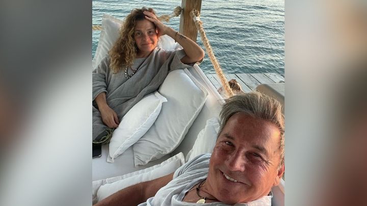 Ricardo Montaner presume su amor con Marlene Rodríguez desde su luna de miel en la playa
