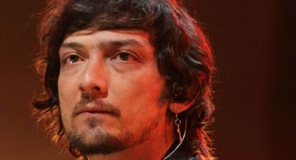 León Larregui celebra que recuperó su cuenta de Twitter al responder preguntas de sus fans