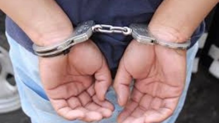 CDMX: Detienen a otro agente de la Fiscalía; formó una banda criminal con su novia