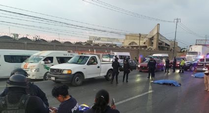 Pareja a bordo de una motocicleta pierde la vida luego de ser atropellados en Ecatepec