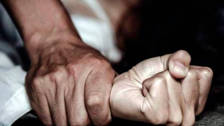 Sacerdote y pandilla abusan de mujer dentro de templo; muere desangrada poco después