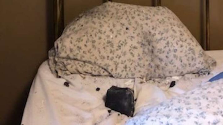 FOTOS: ¡De terror! Un meteorito se estrella contra la cama de una mujer mientras ella dormía