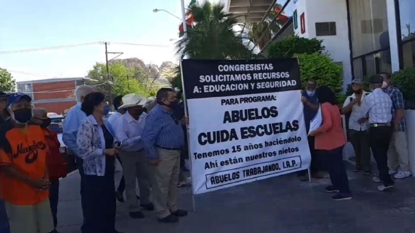 Hermosillo: Abuelos Trabajando se manifiestan en el Congreso; exigen apoyos para reactivar programa