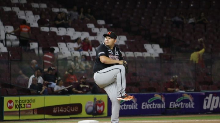 El 'Rey del ponche' le hace honor a su apodo y Oramas entra a la historia de la LMP