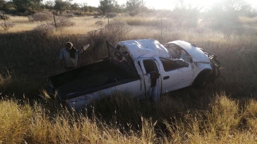 Un muerto y un herido tras volcamiento por fuera del relleno sanitario en Hermosillo