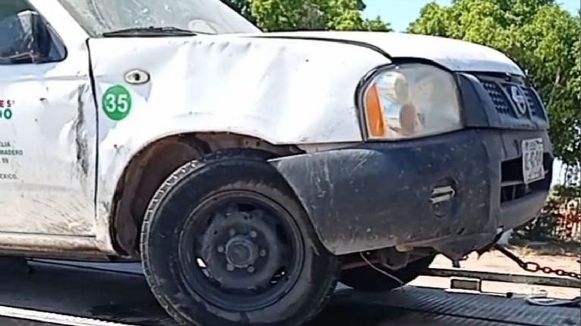 Camión repartidor sufre aparatosa volcadura en el Valle del Yaqui; conductor resulta ileso