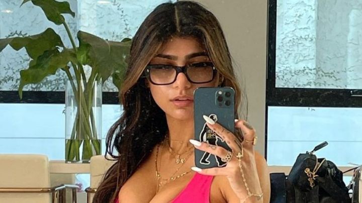 Tras divorciarse y dejar el cine para adultos, Mia Khalifa impacta con pequeño bañador negro