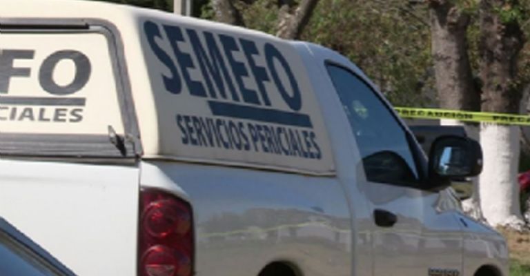 Semefo acude al sitio del crimen