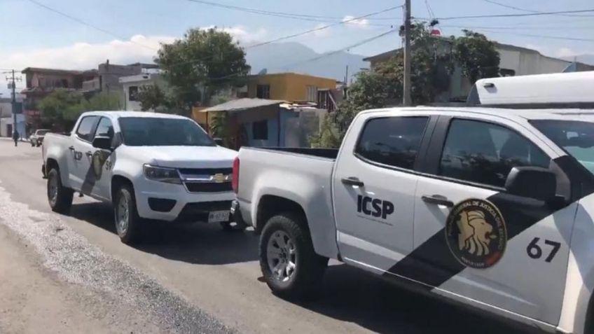 Dentro de un predio baldío, localizan el cuerpo de un hombre; murió por causas extrañas