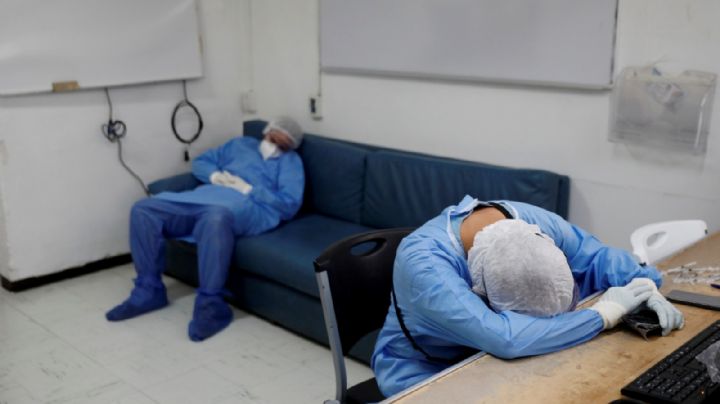 Covid-19: ¿Están hartos? Médicos de EU se 'manifiestan' en contra de los antivacunas