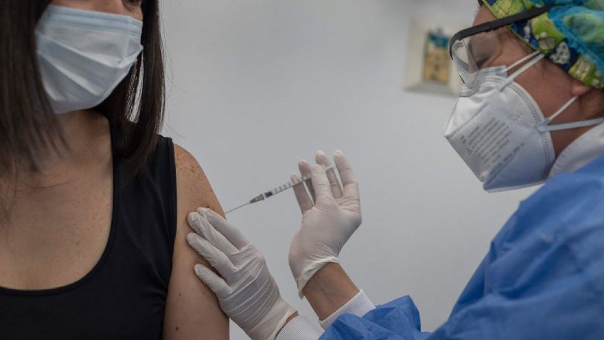 Covid-19: Experta de EU se plantea combinar las vacunas de refuerzo en los pacientes