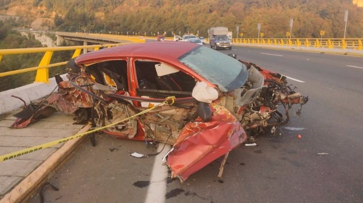 Un hombre y su 'perrito', las víctimas letales de una colisión en la autopista México-Toluca