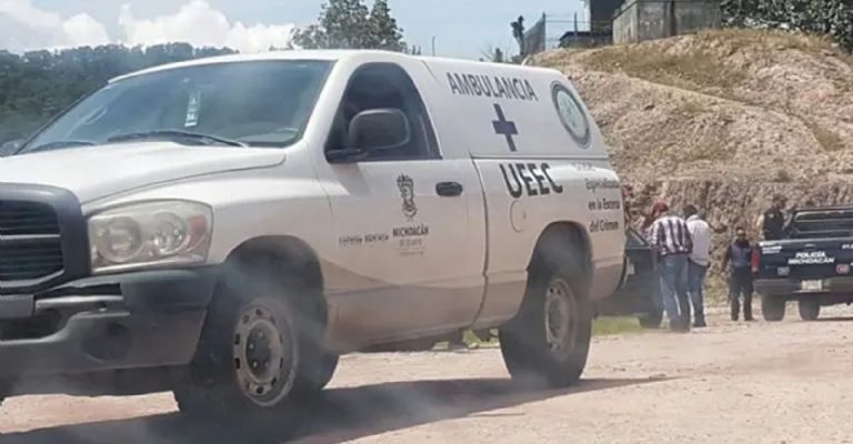 Semefo llega al sitio de los hechos