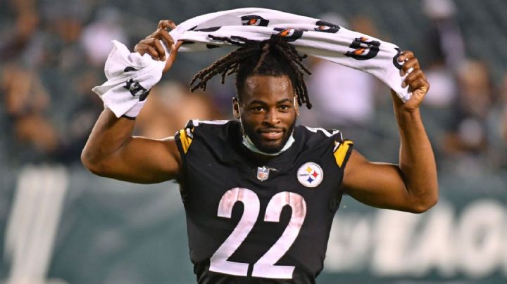 ¡Con ritmo! Jugador de los Steelers sorprende al cantar el 'Tao, tao' en entrevista en vivo