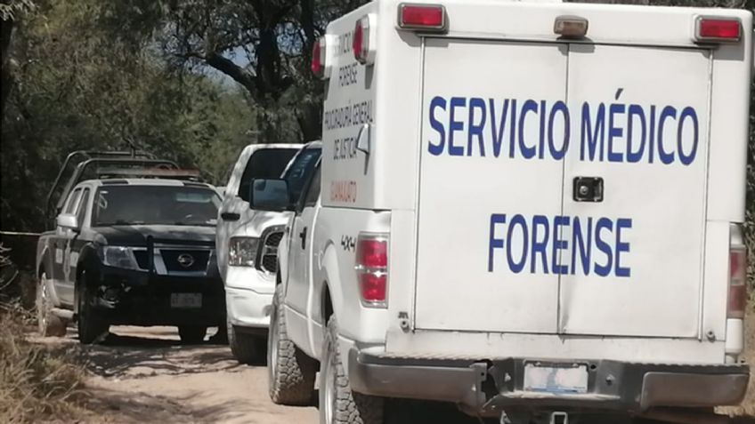 Autoridades localizan cuerpo a la orilla de la carretera en Zacatecas